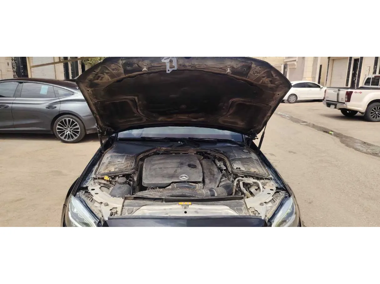 Car image 28