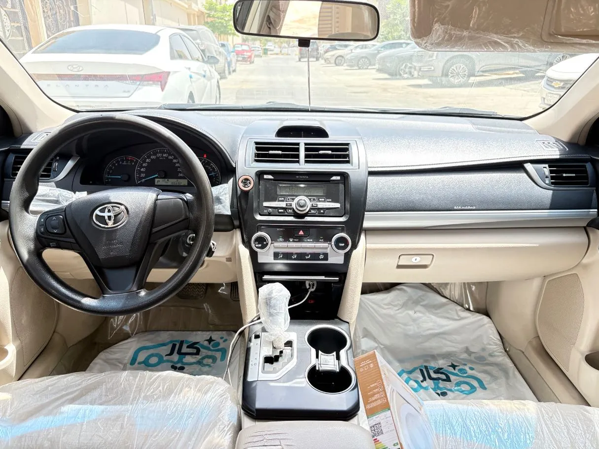 Car image 18