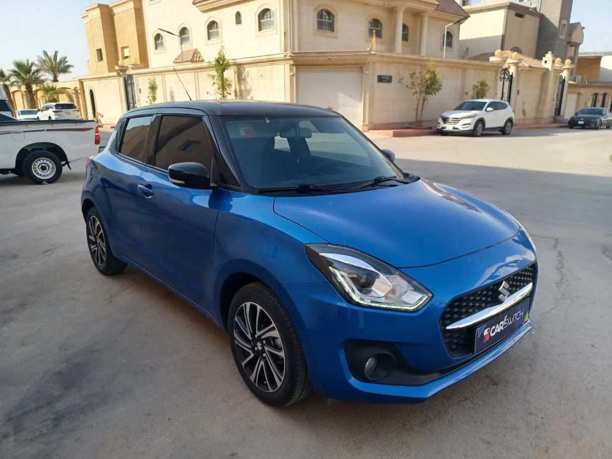 Car image 3