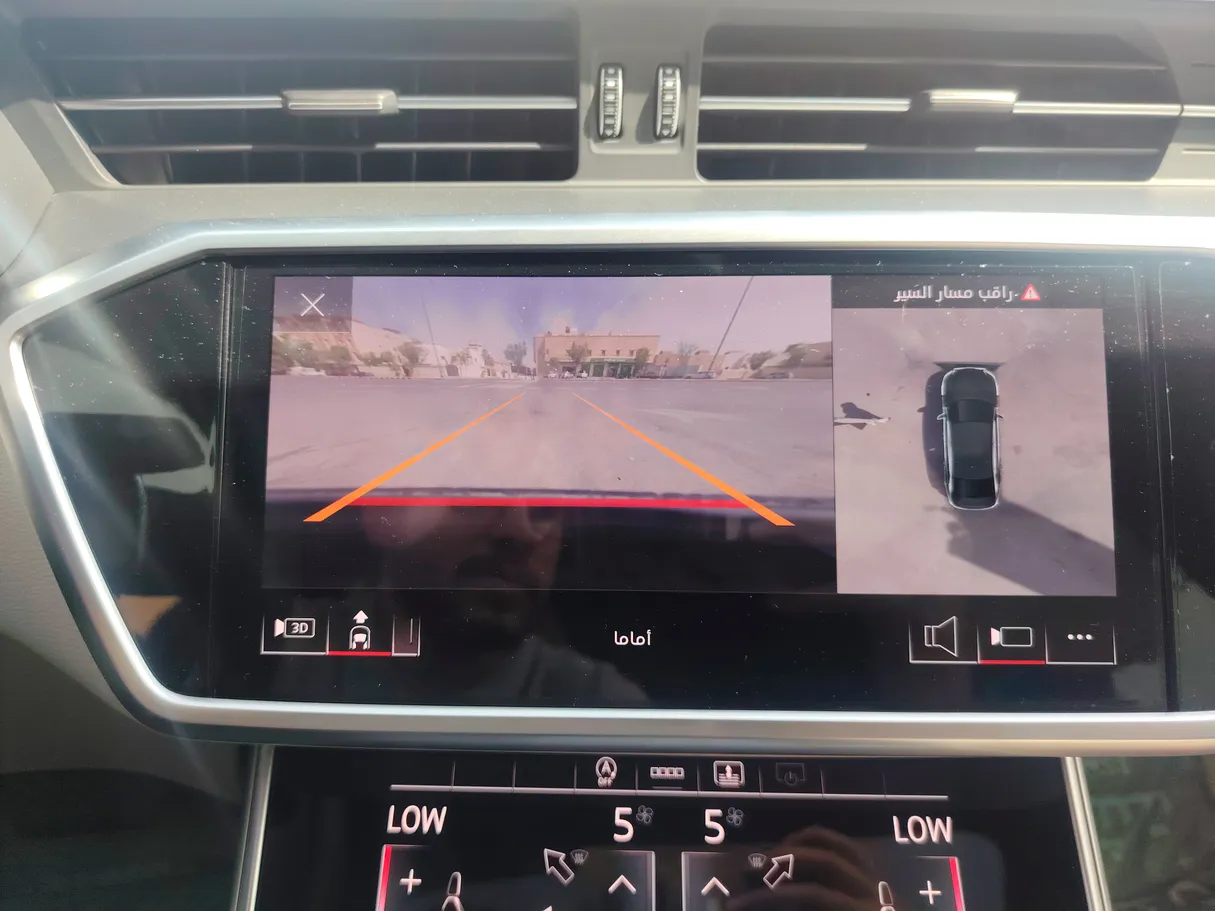 Car image 24
