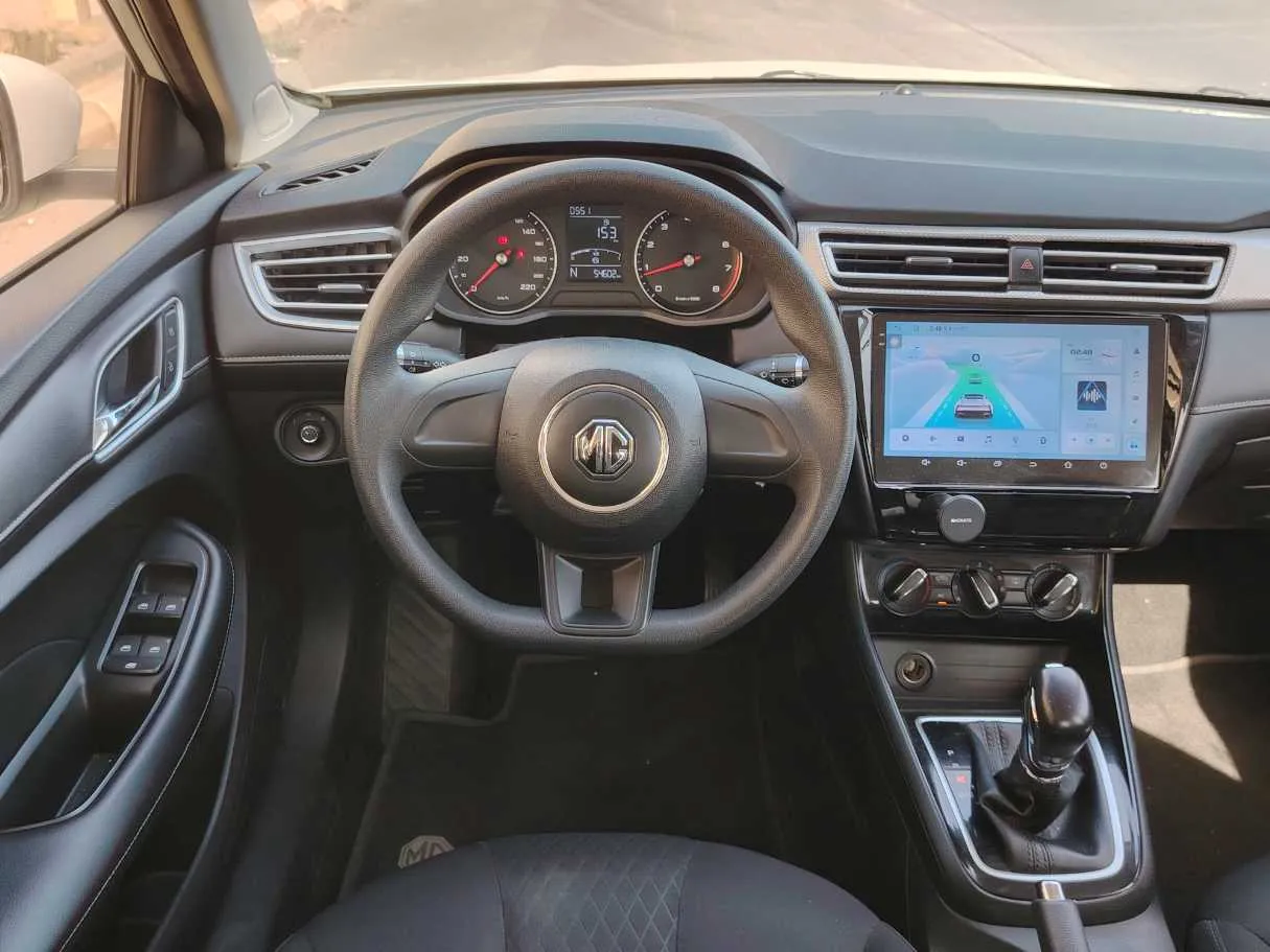 Car image 21