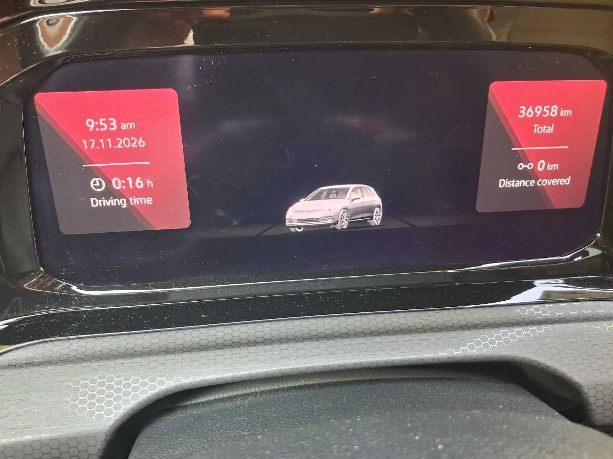 Car image 20