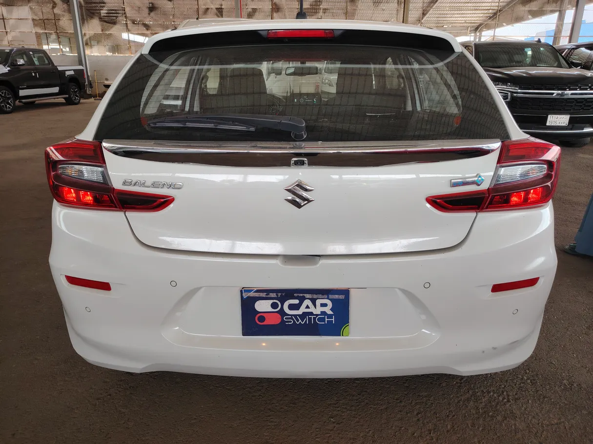 Car image 6