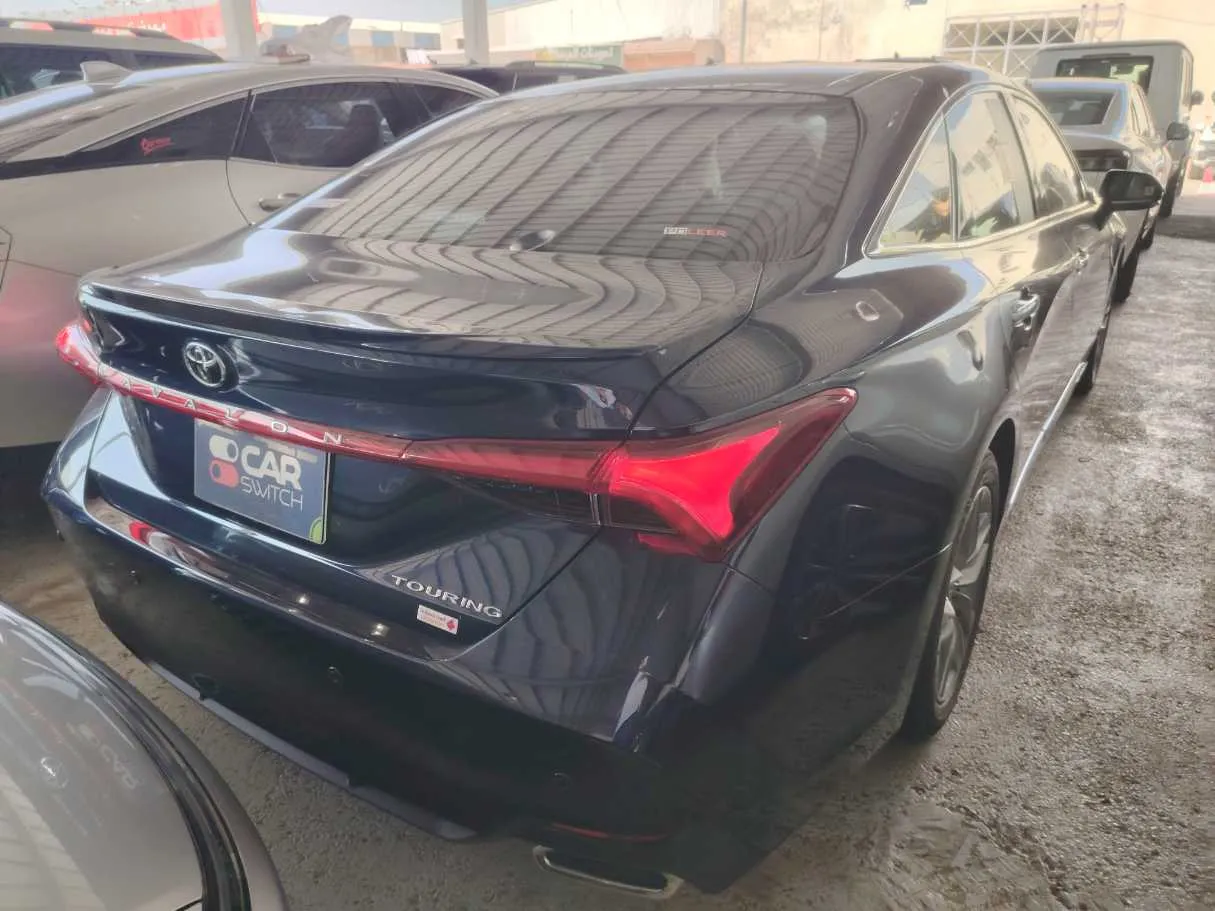 Car image 6