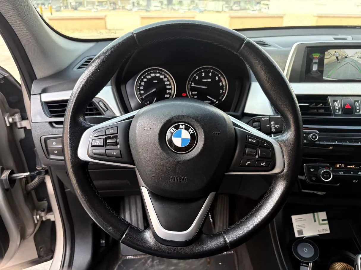 Car image 22