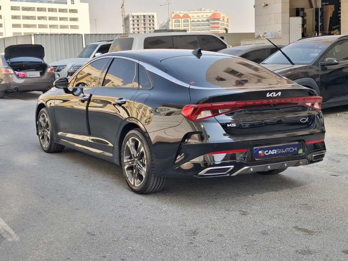 Car image 7
