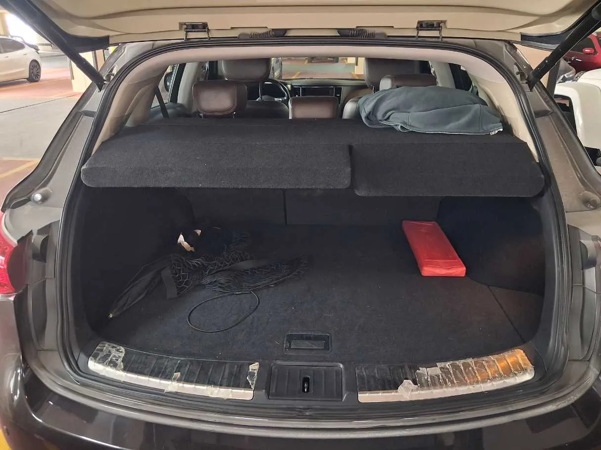 Car image 21