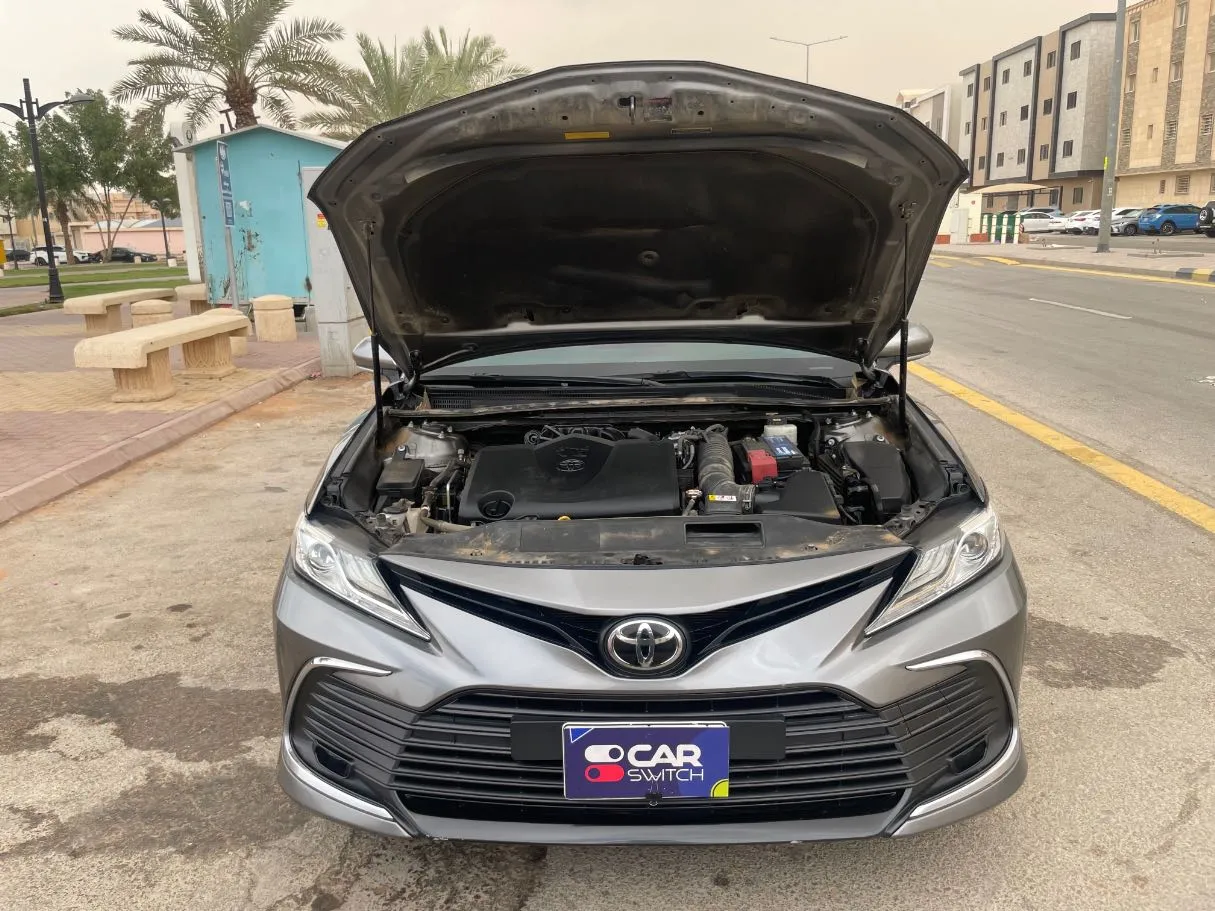 Car image 25