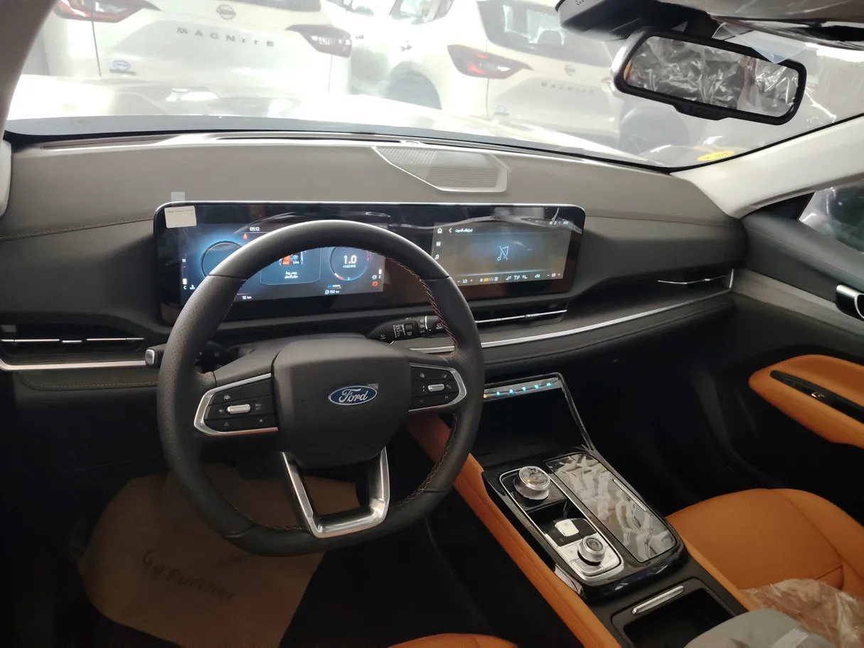 Car image 16