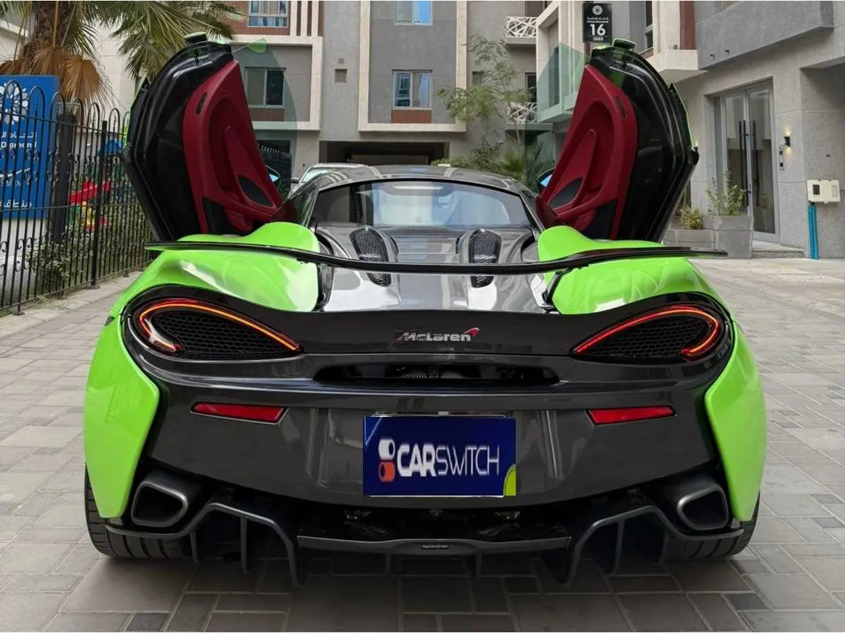 Car image 6
