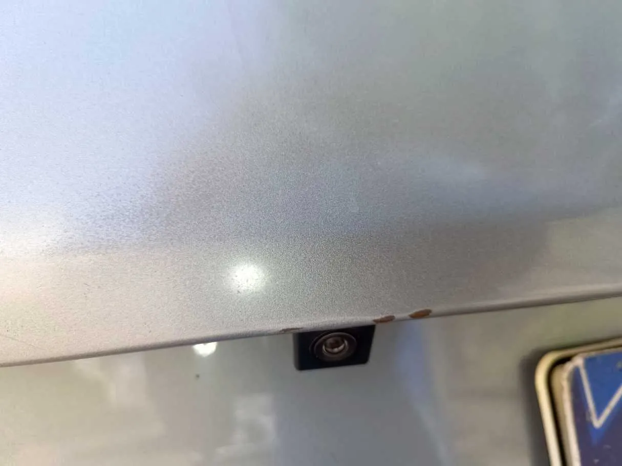 Car image 30