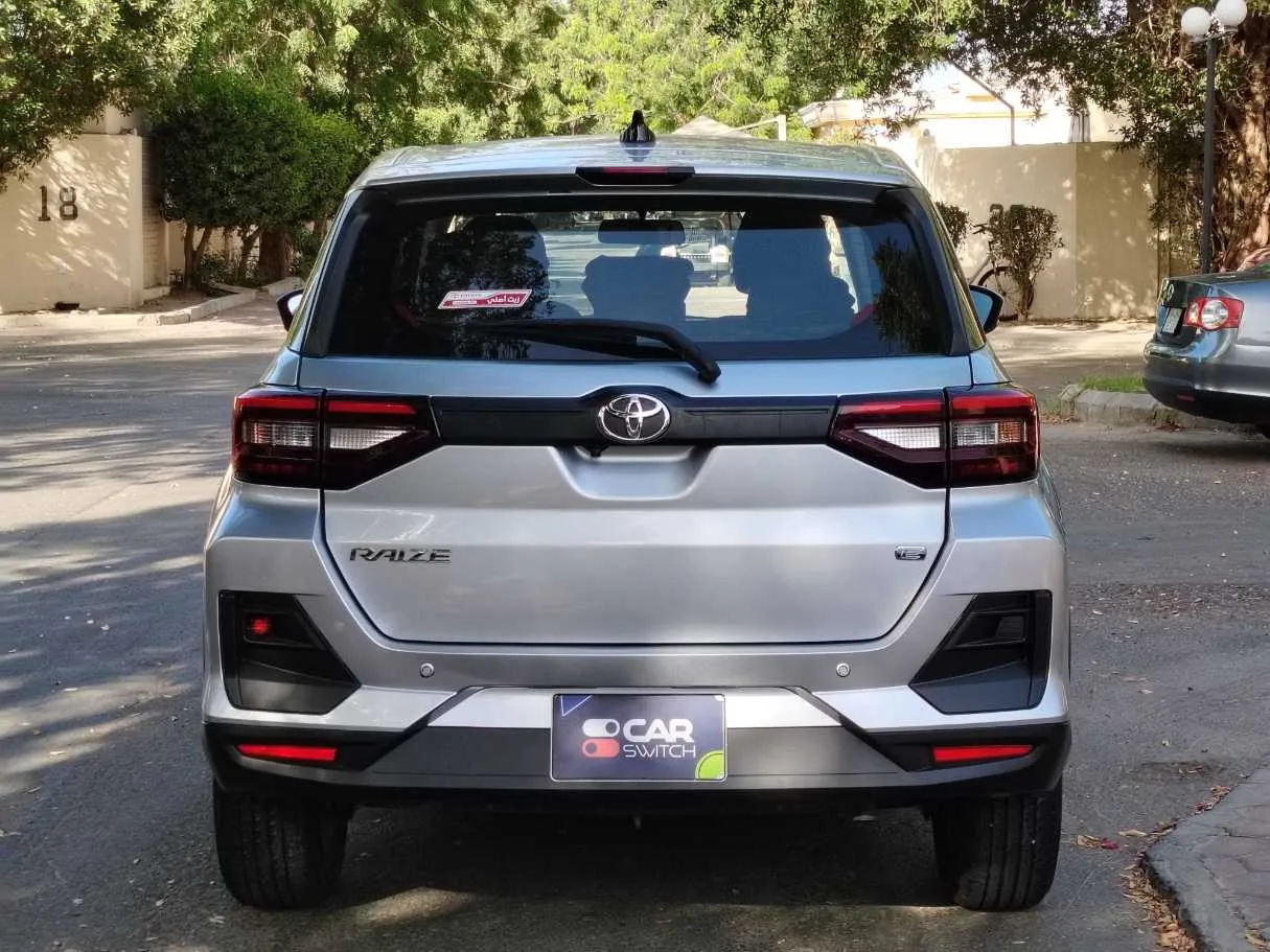 Car image 6