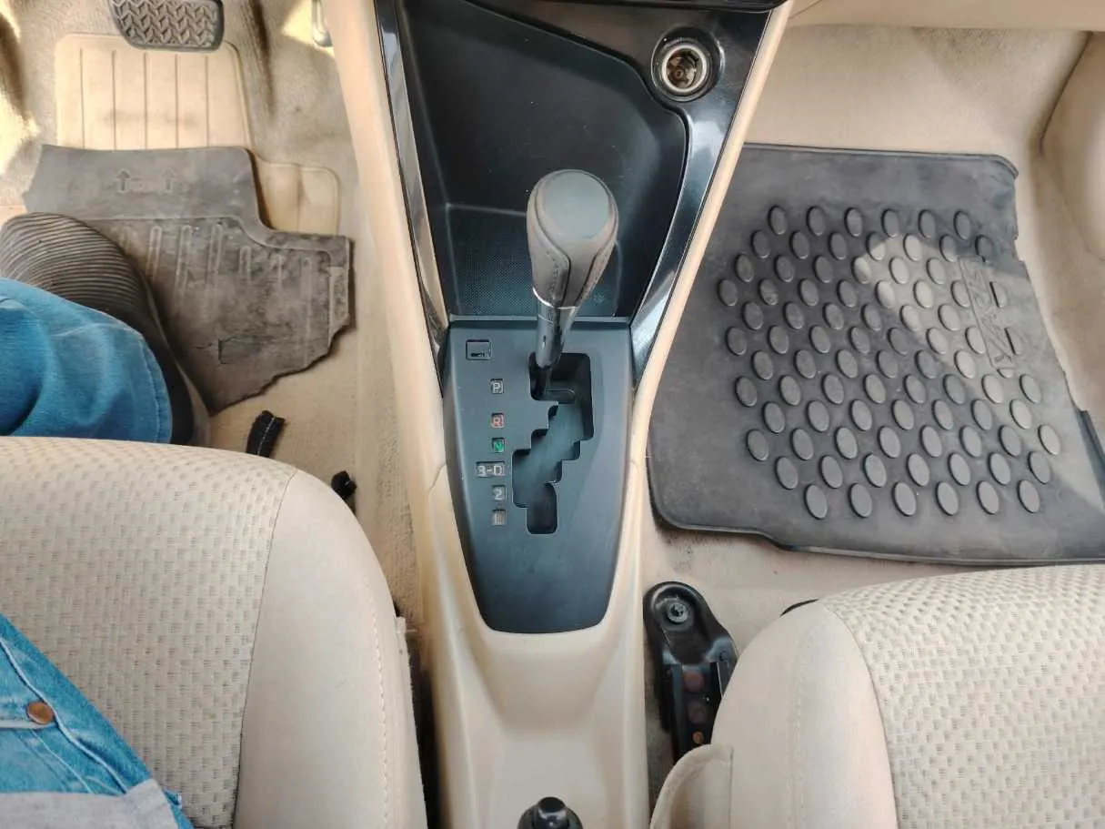 Car image 23