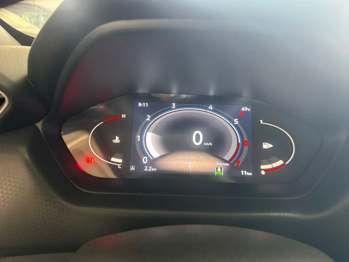 Car image 17