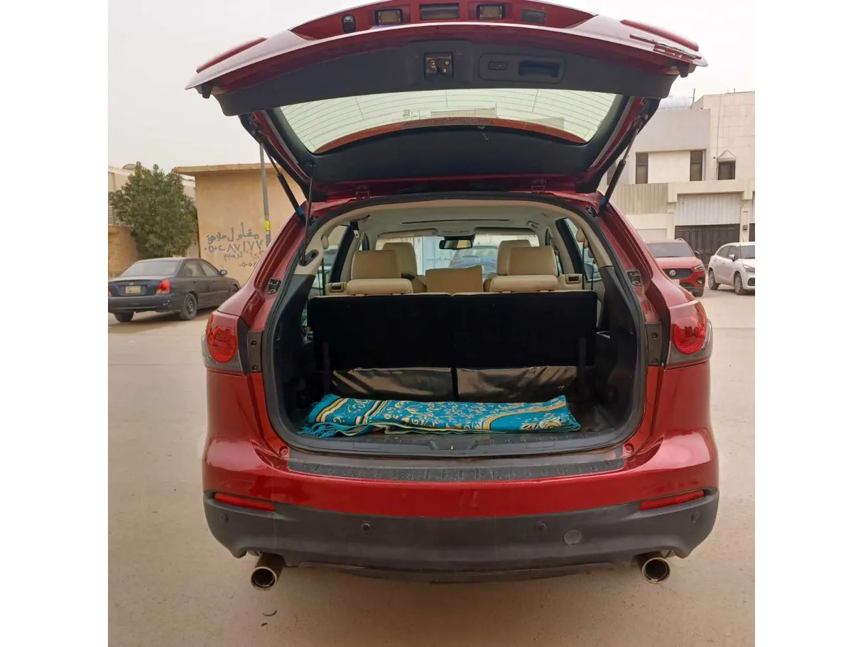 Car image 21