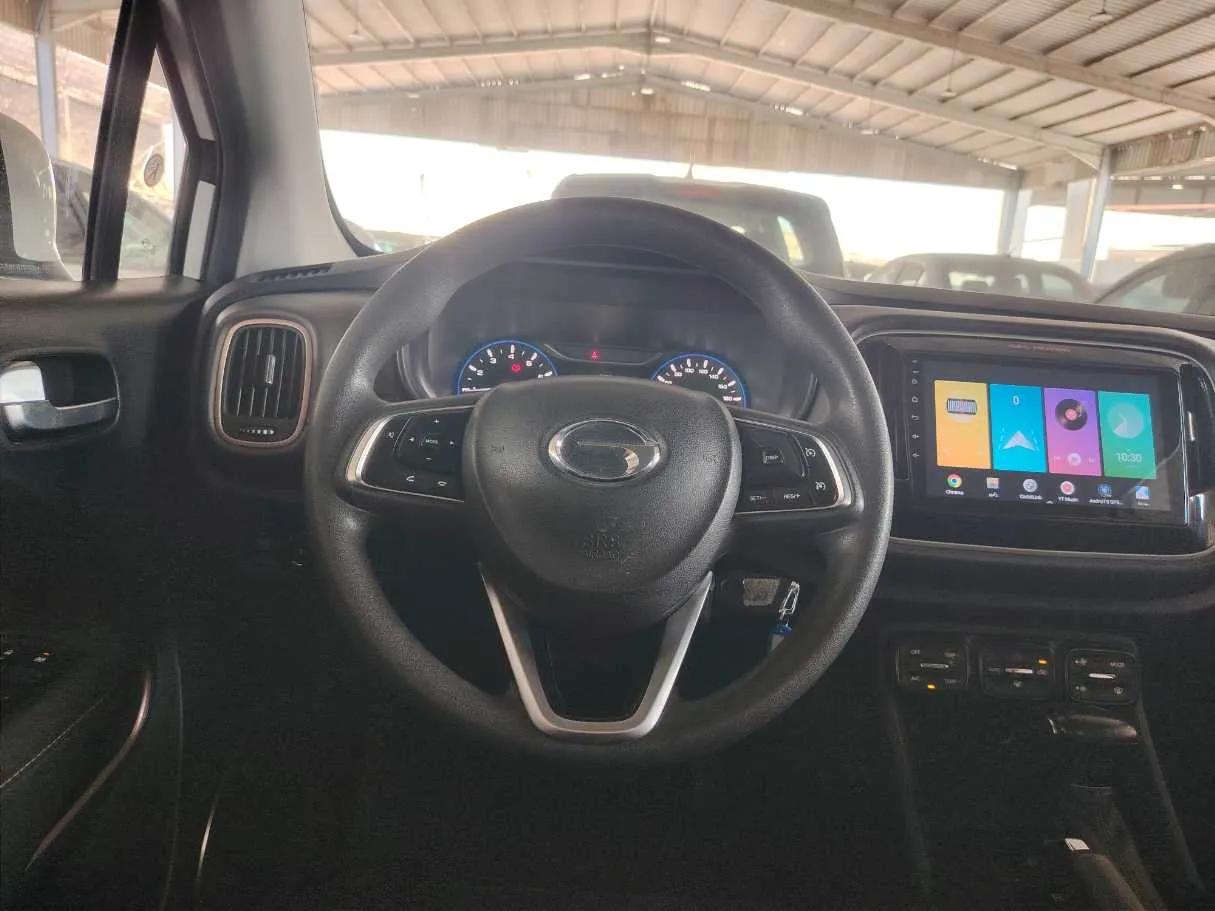 Car image 21