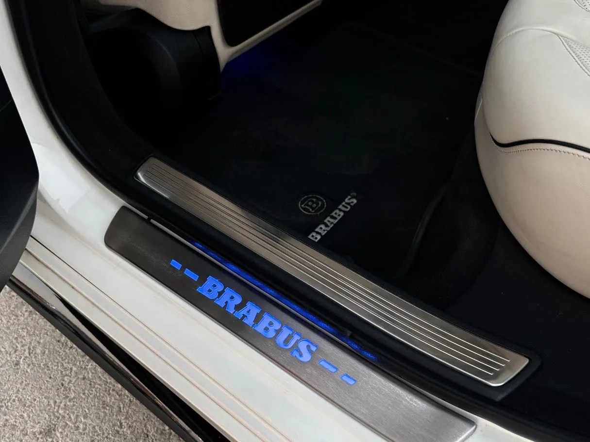 Car image 29