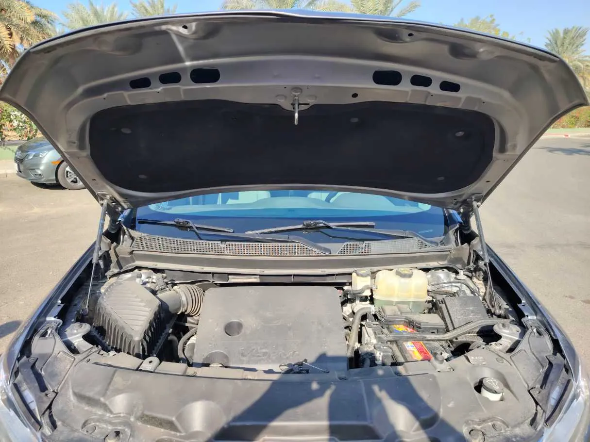 Car image 30
