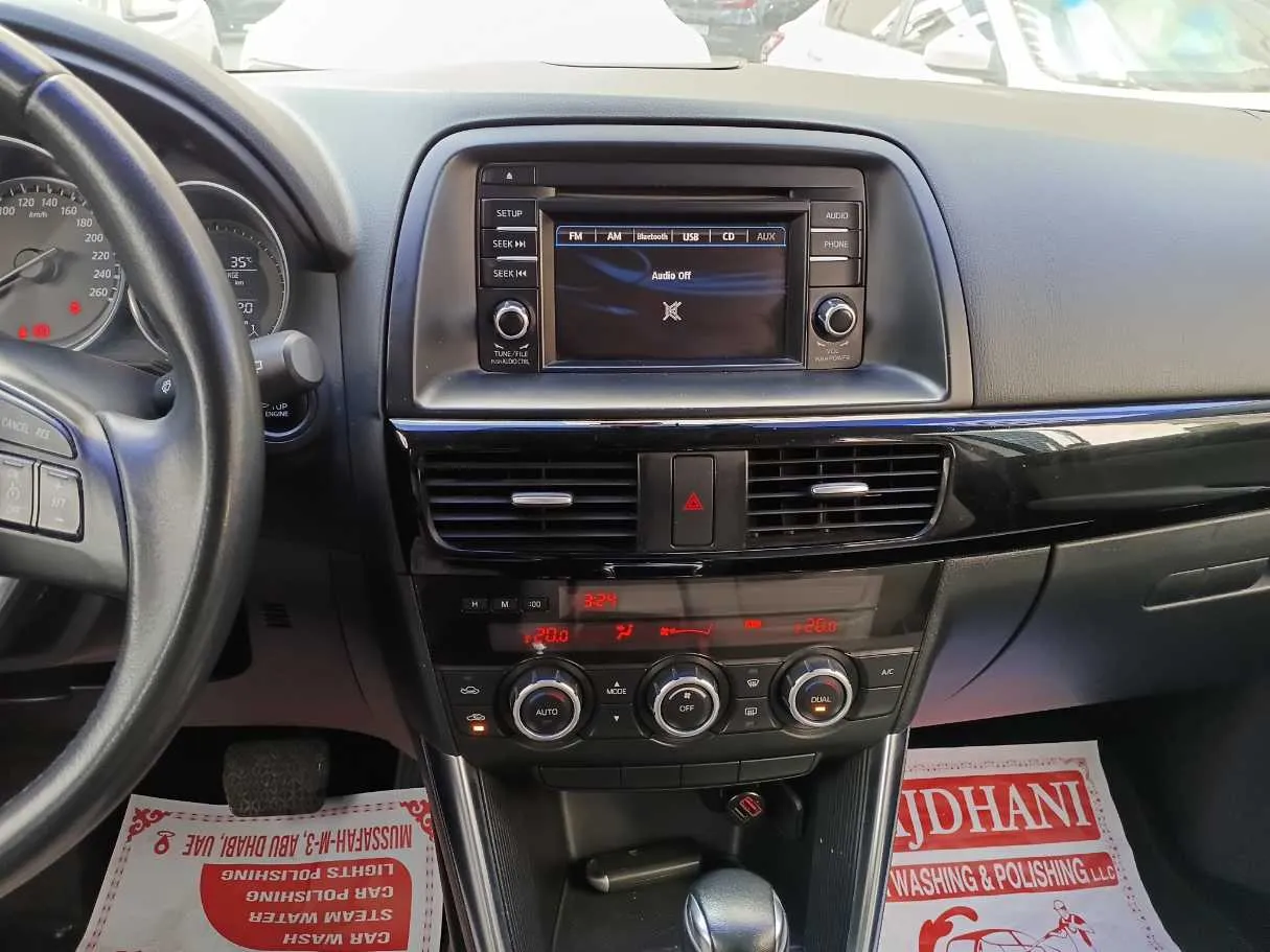Car image 13