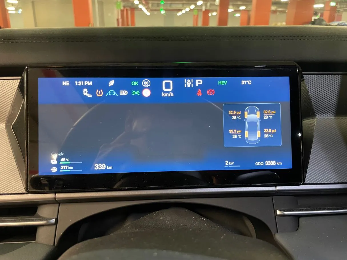 Car image 20