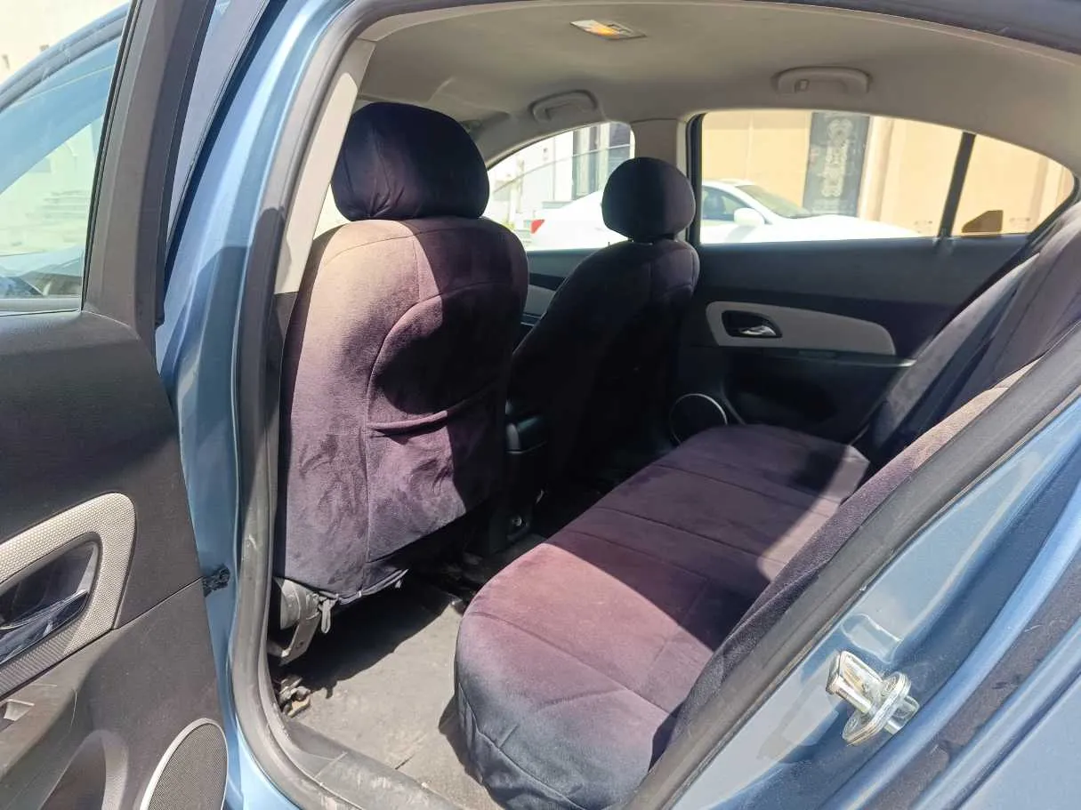 Car image 17