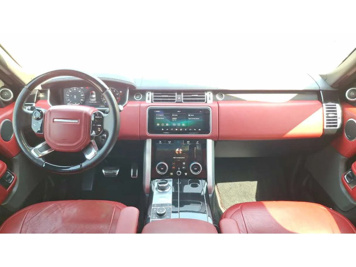 Car image 17