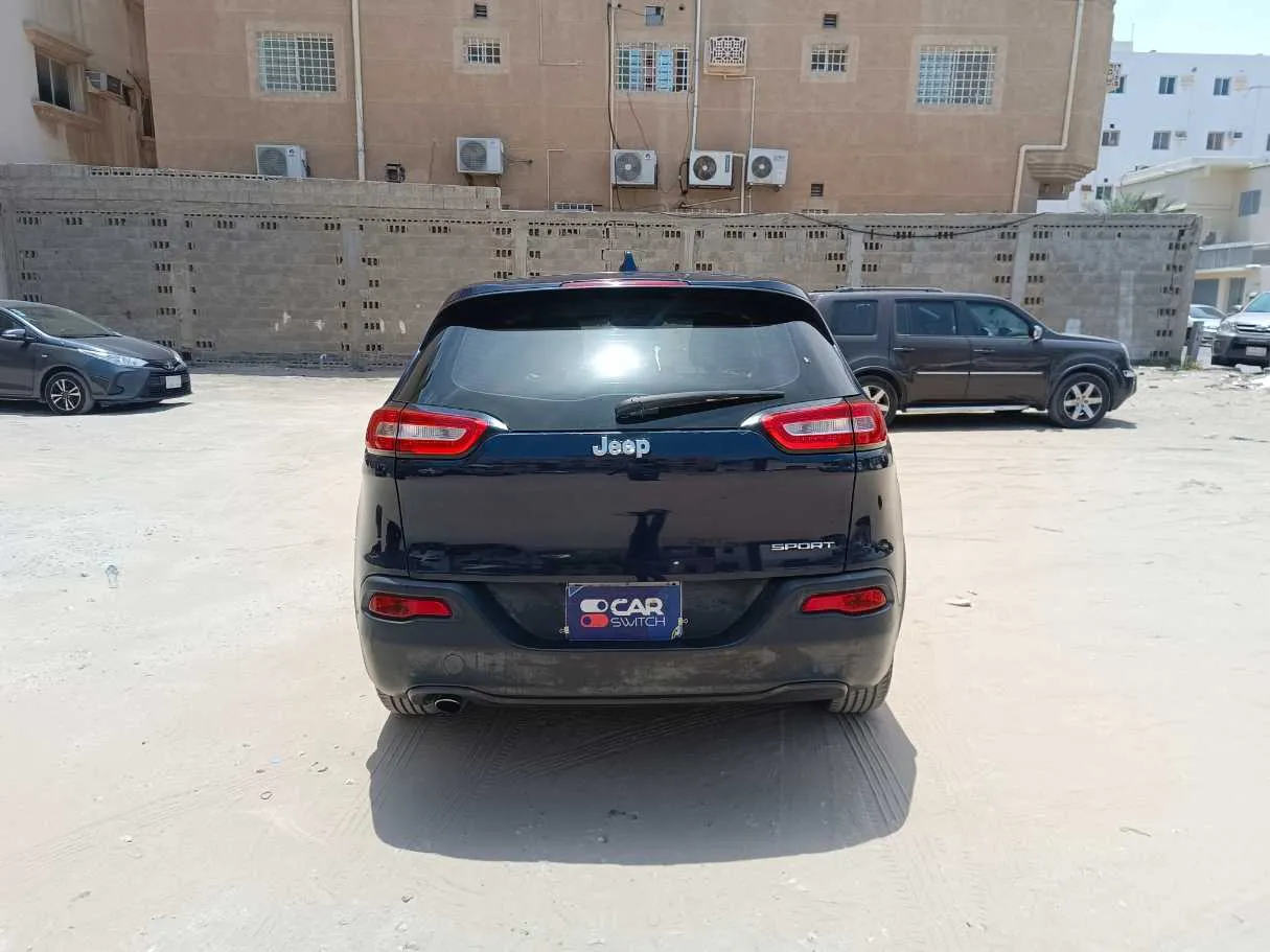 Car image 6