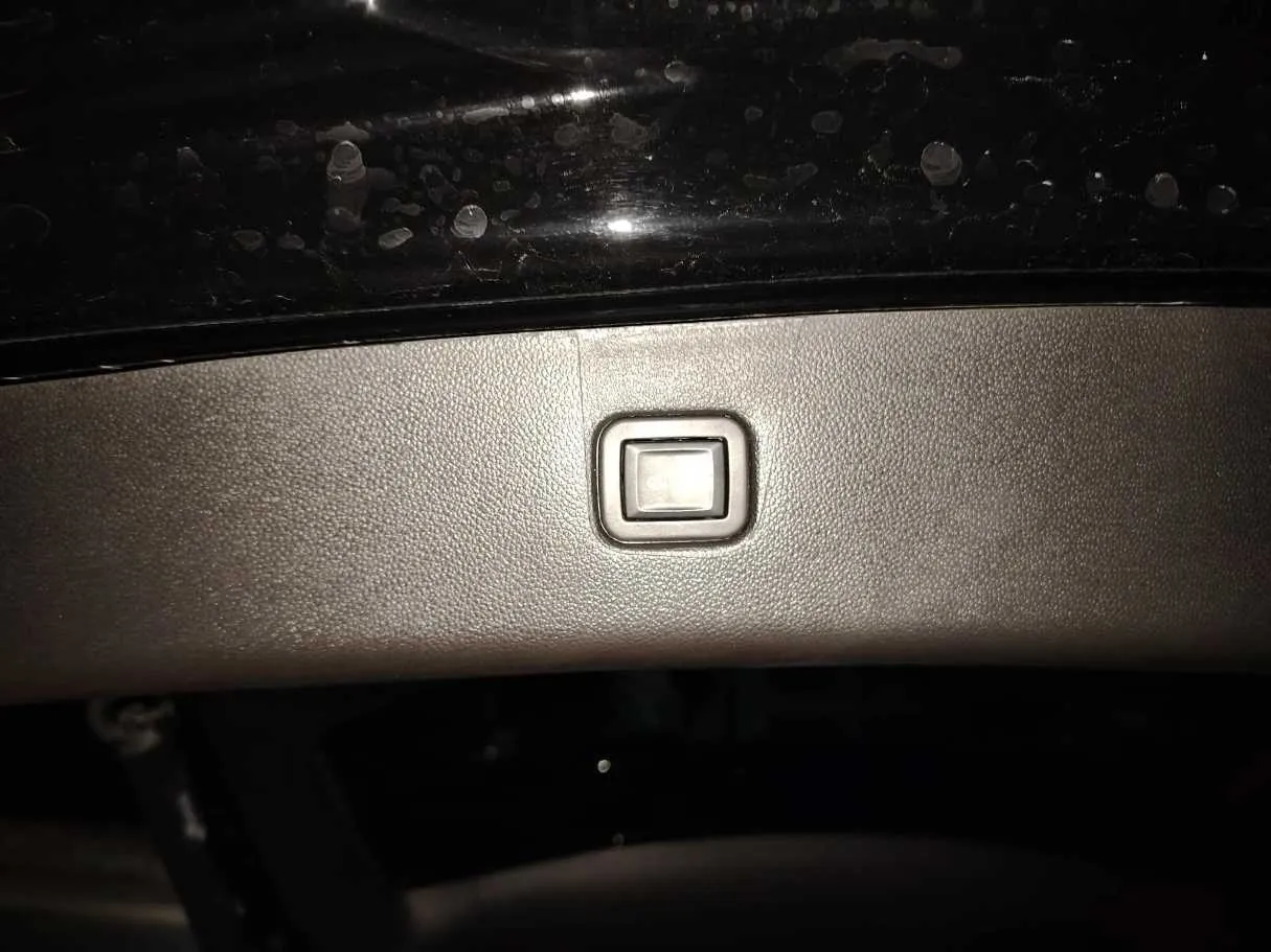 Car image 38