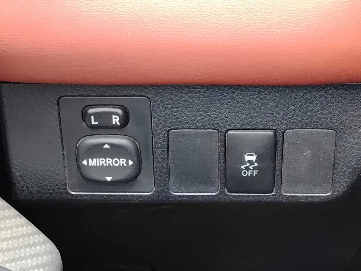 Car image 31
