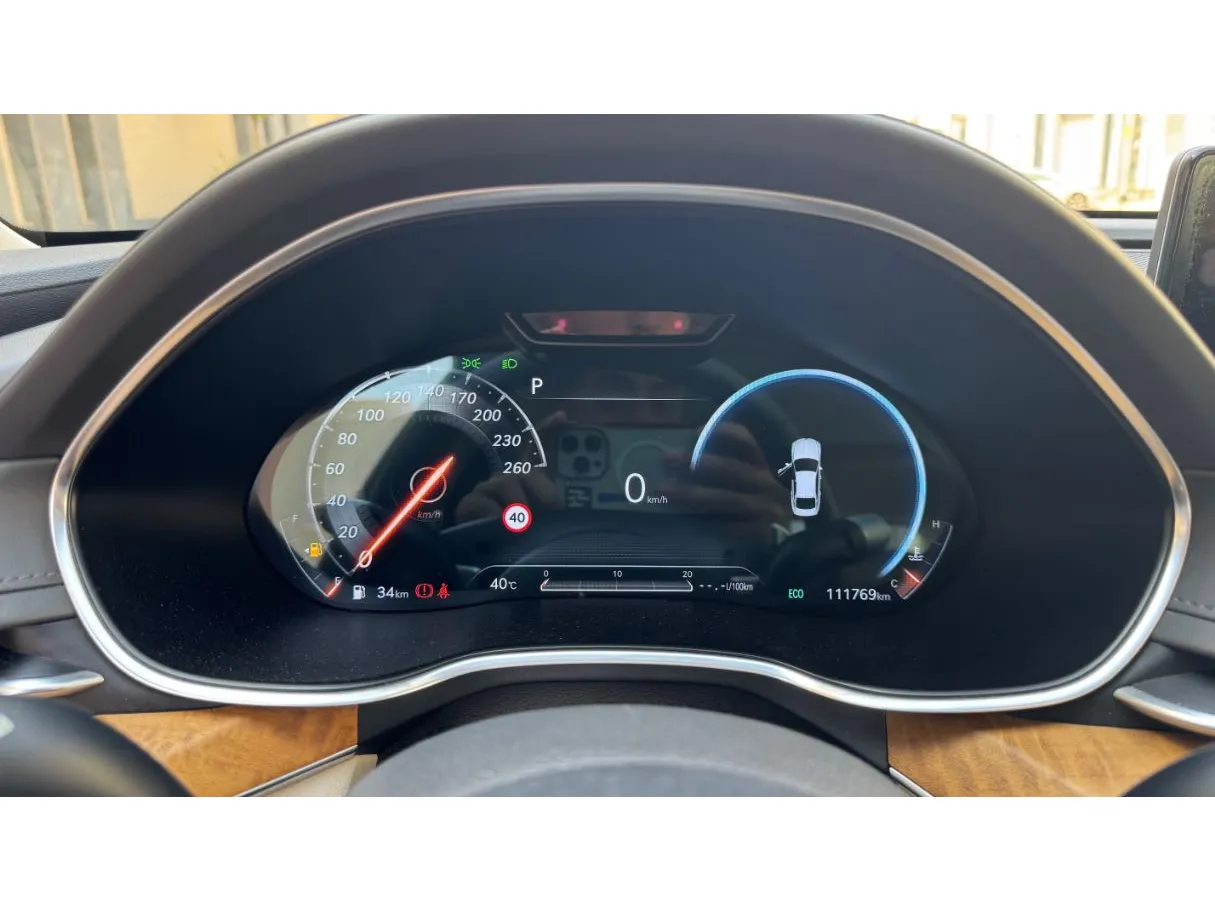 Car image 20