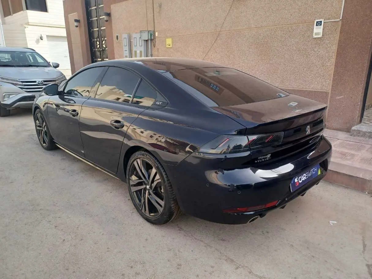 Car image 6