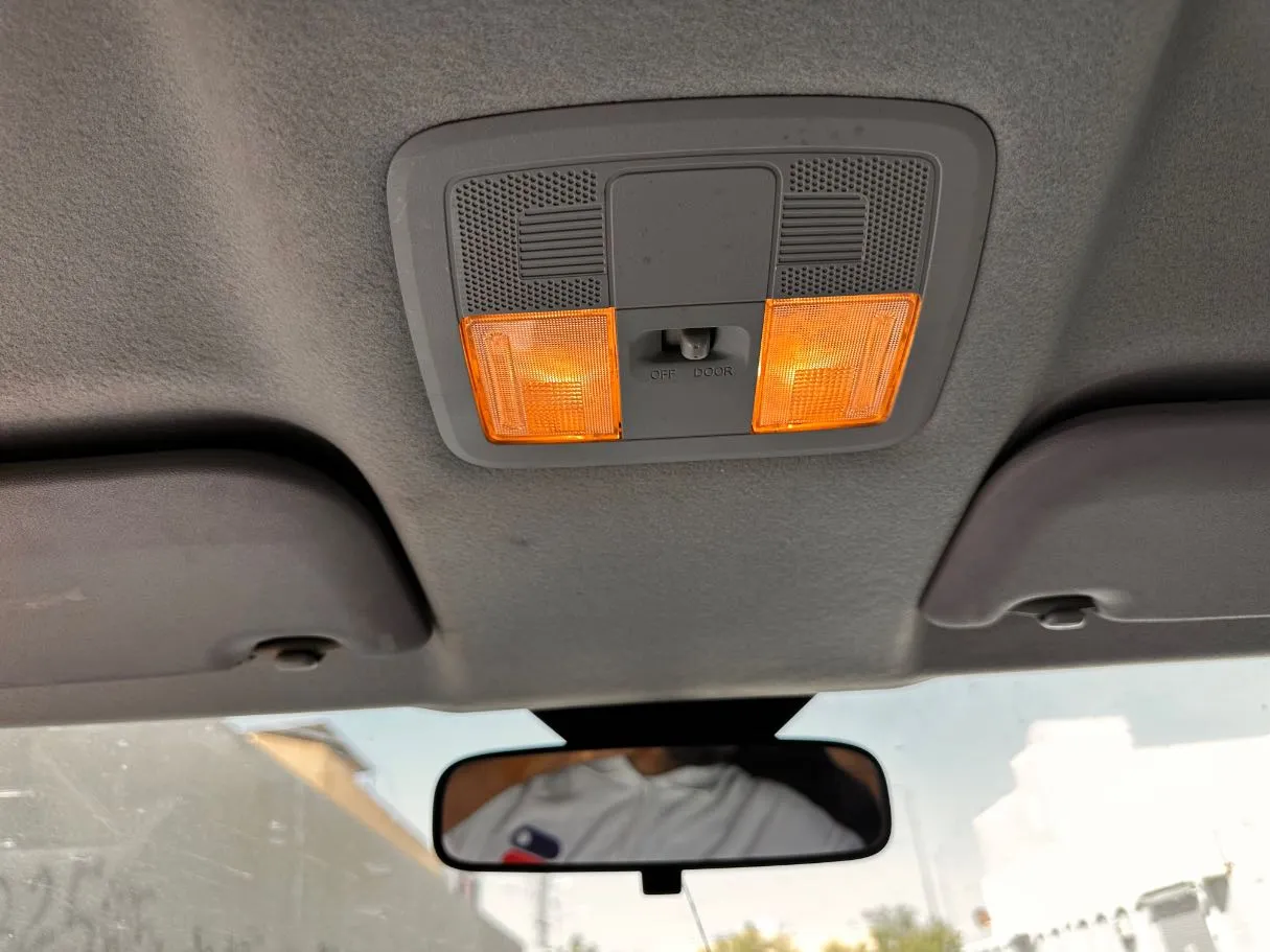 Car image 23