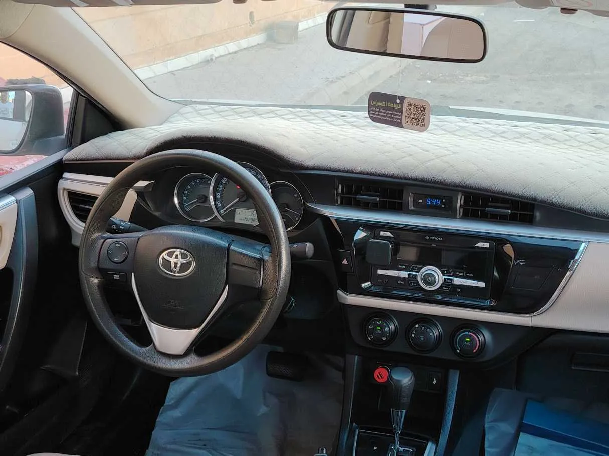Car image 17