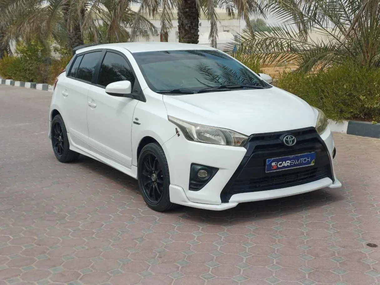 Car image 3