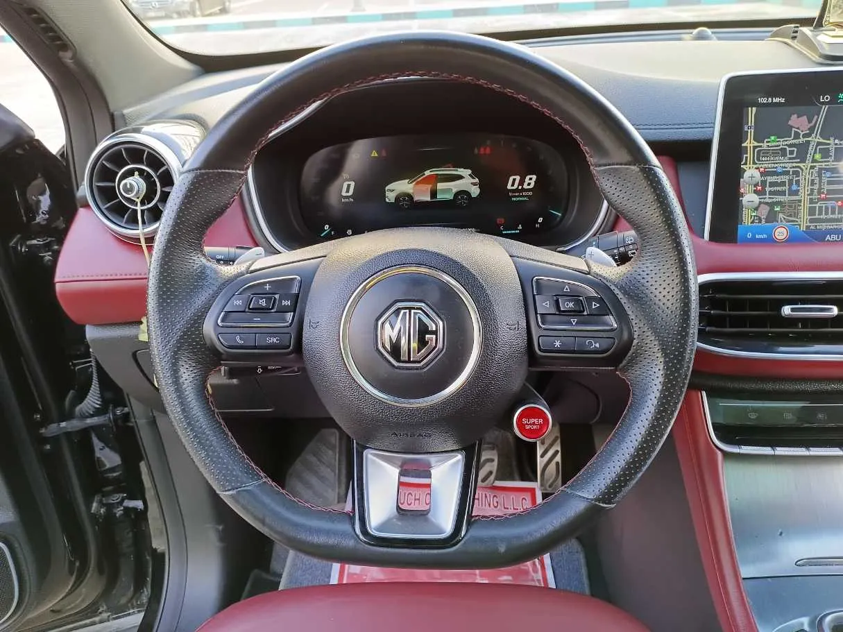 Car image 14