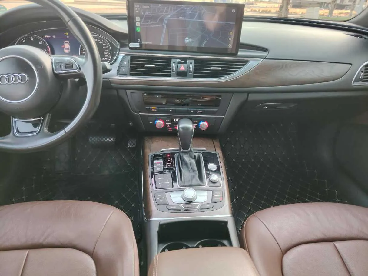 Car image 22