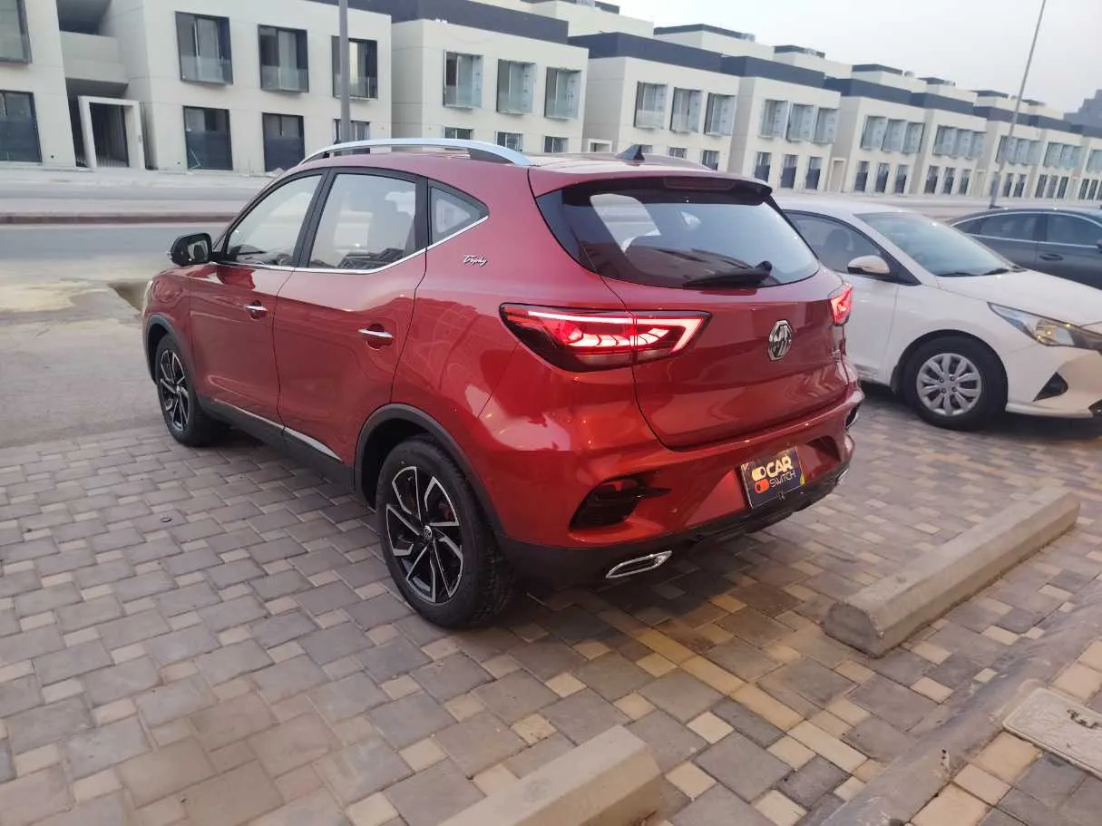 Car image 6