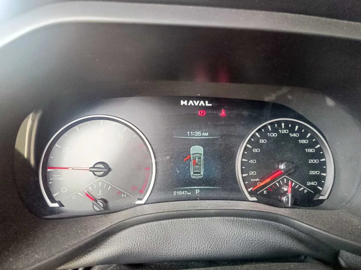 Car image 15