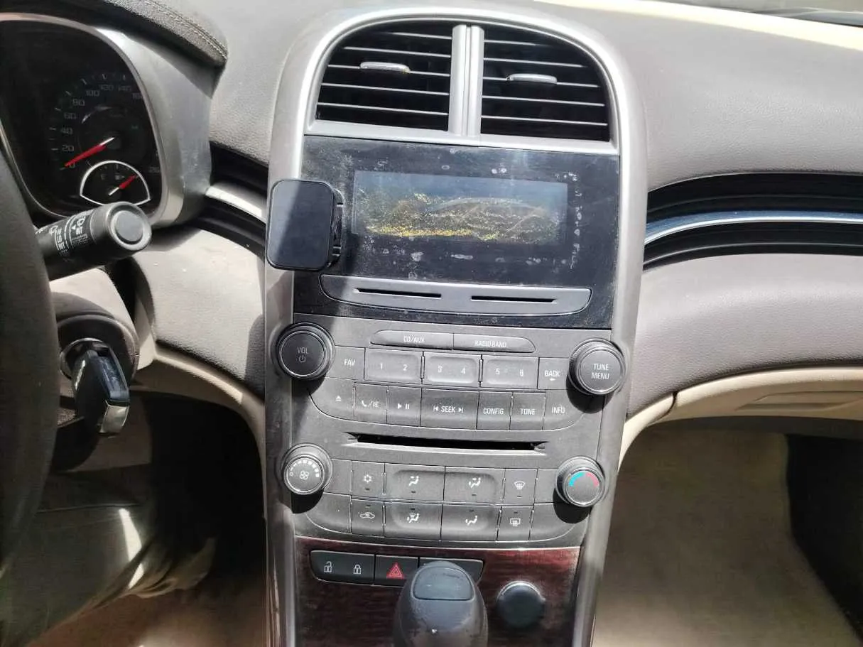 Car image 21