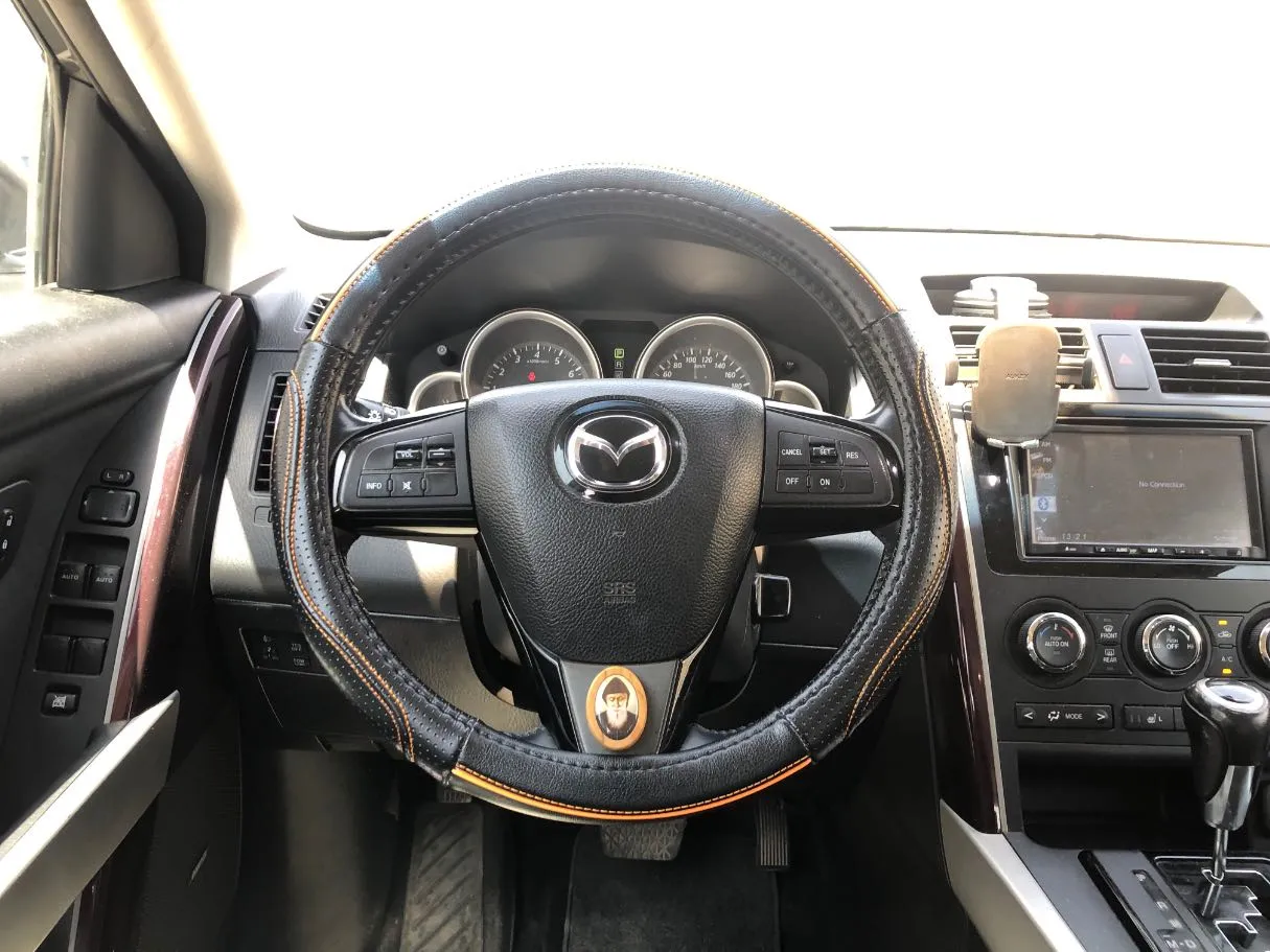 Car image 20