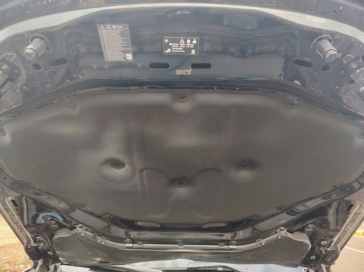 Car image 33