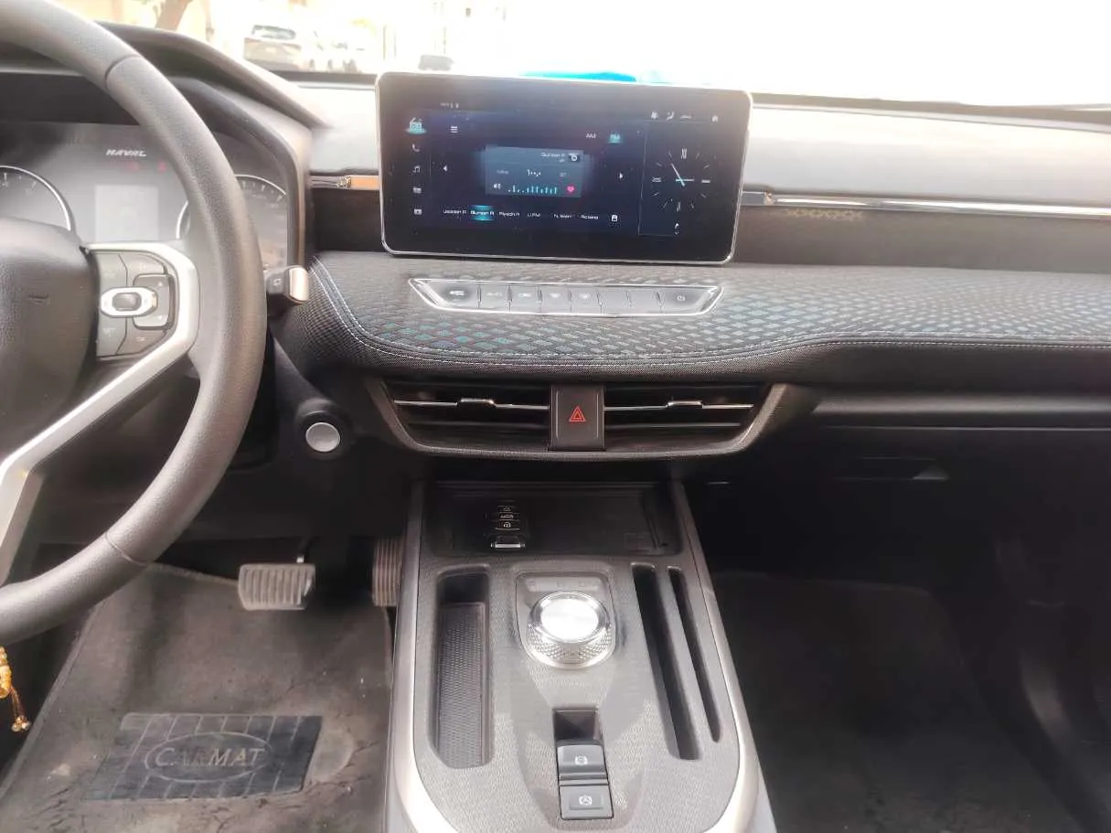Car image 21