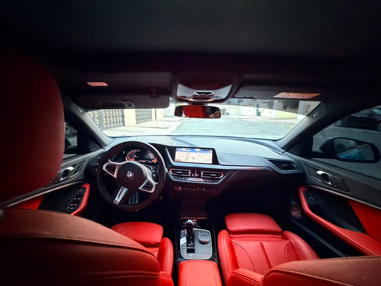Car image 8