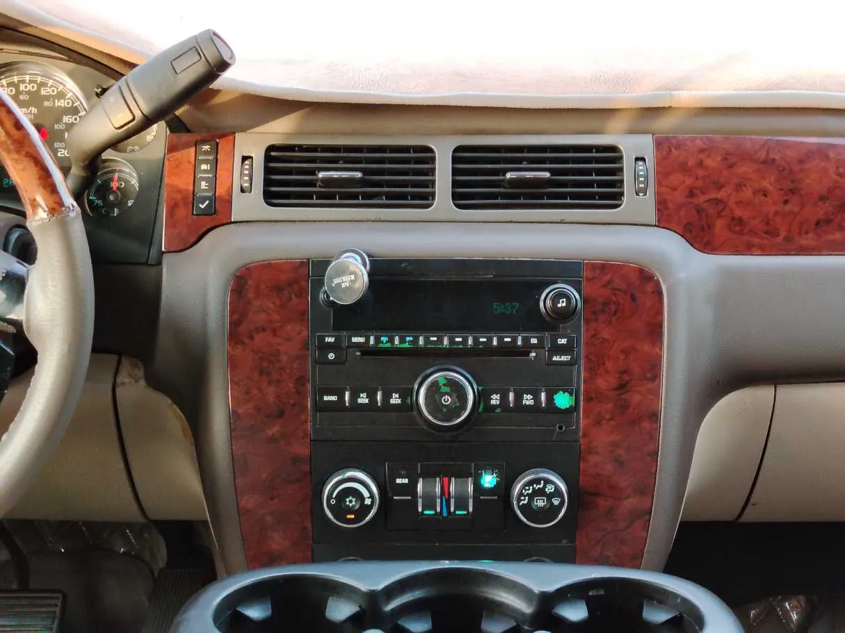Car image 22