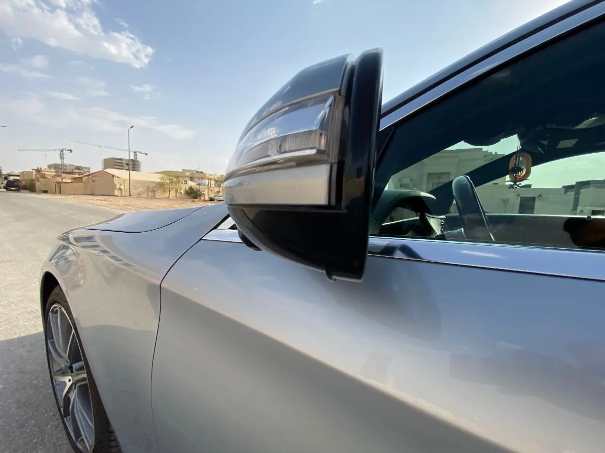 Car image 28