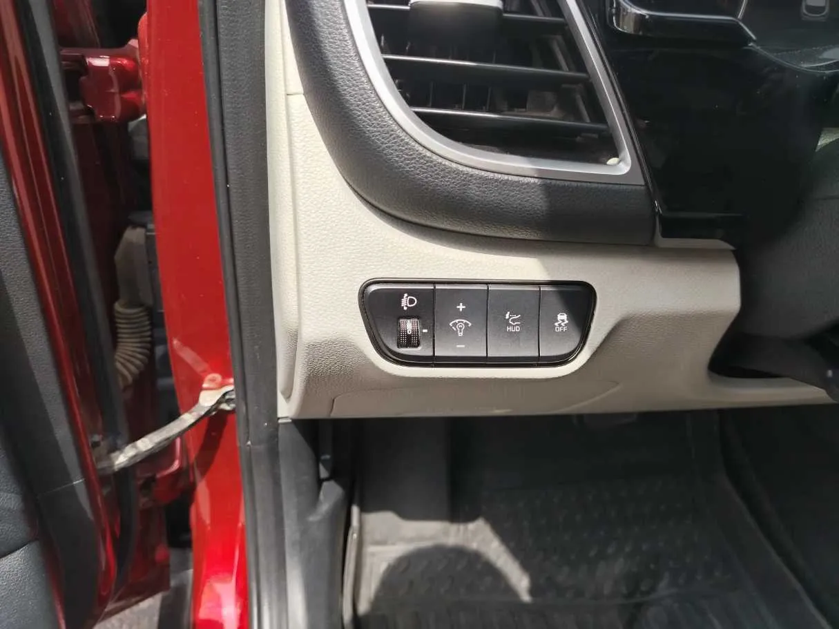 Car image 39