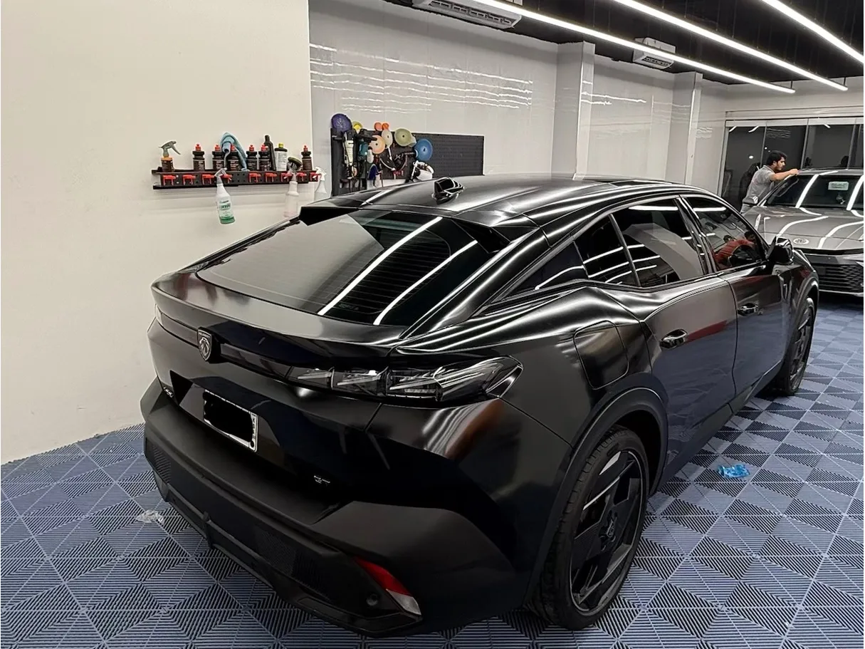 Car image 13