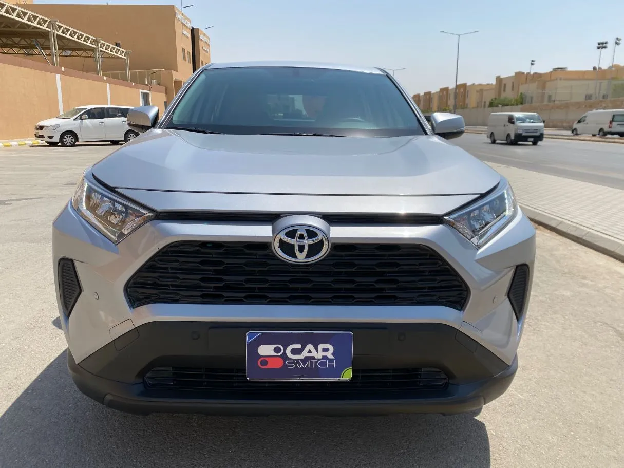 Car image 2