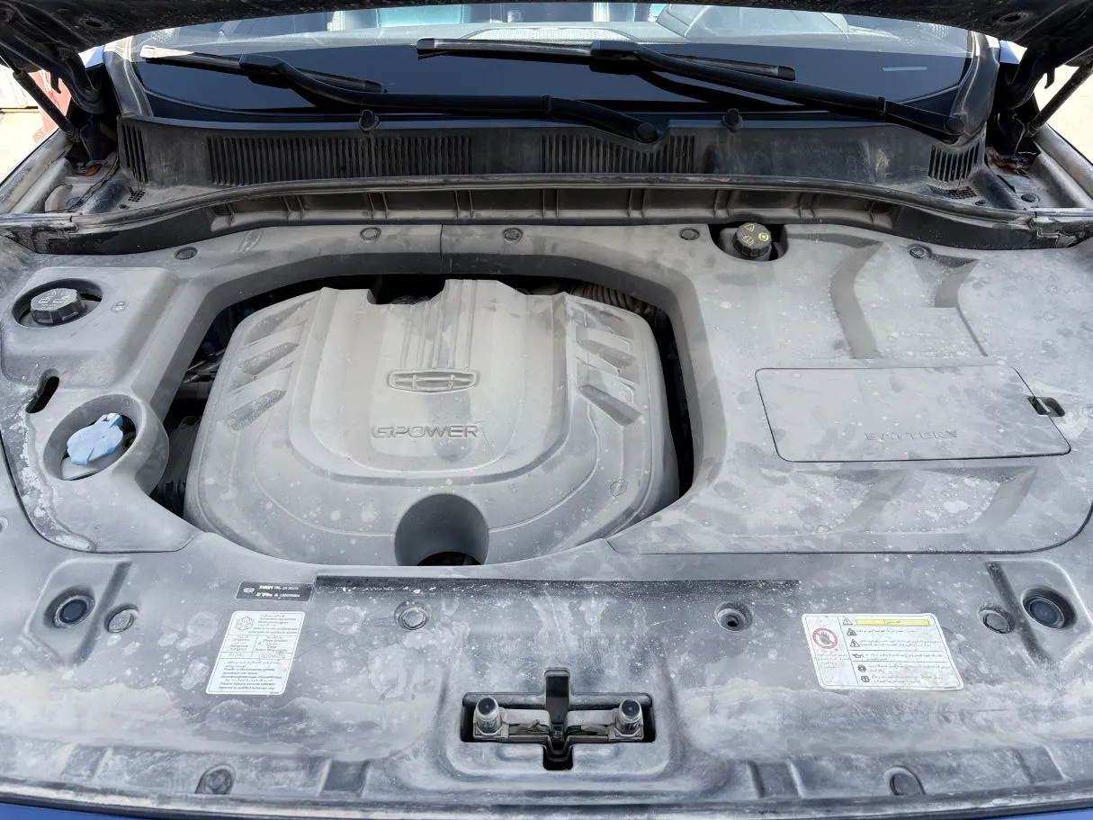 Car image 26