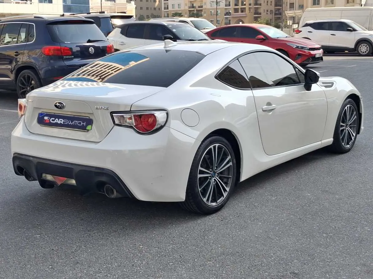 Car image 7